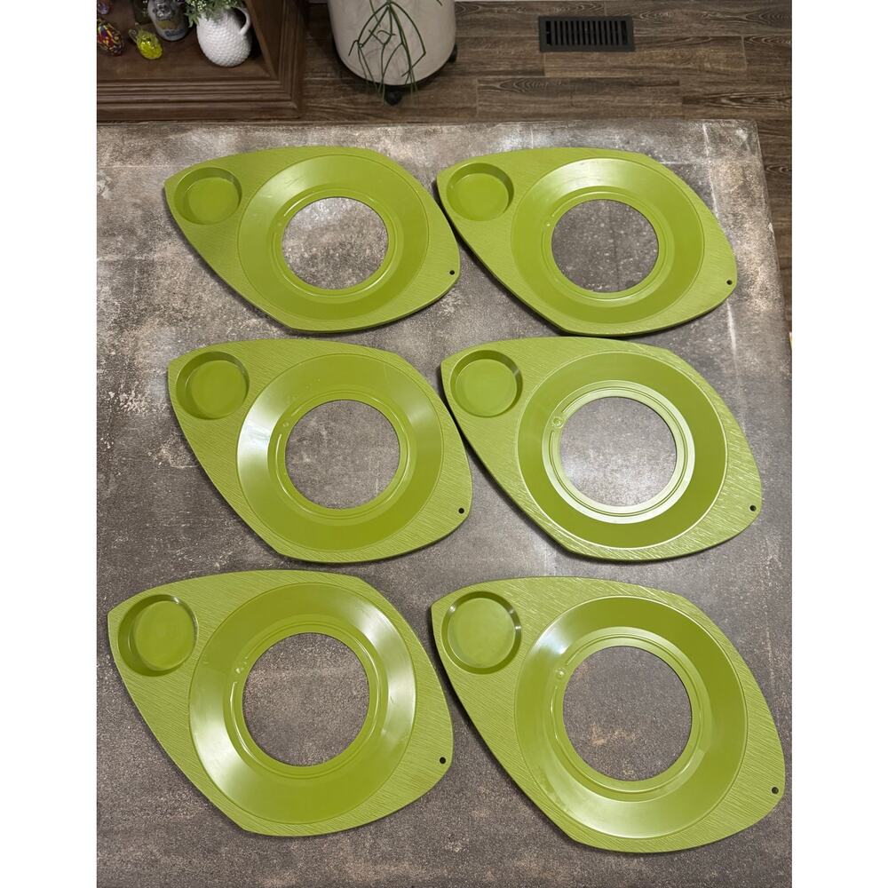 Vintage Plastic Paper Plate Holders w/Drink Cup 1970s Stackable 6 Pack Green USA